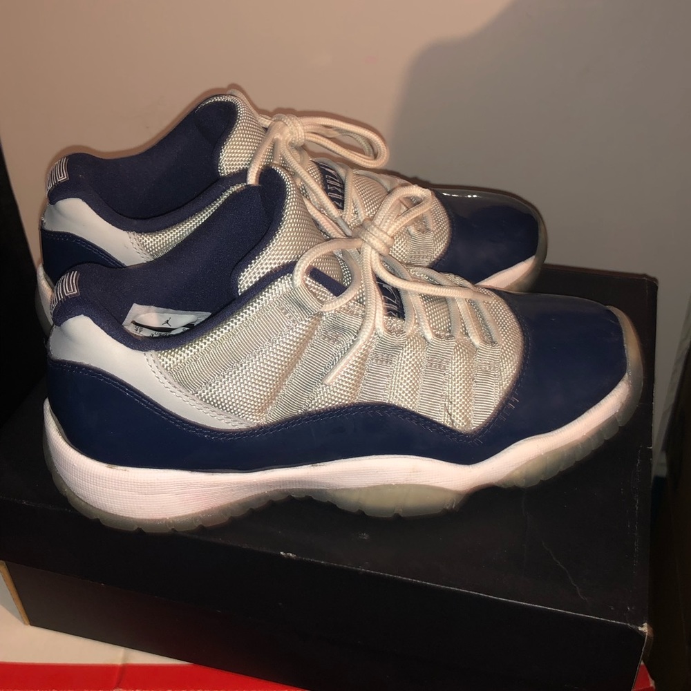 Air Jordan retro 11 grey mist and navy